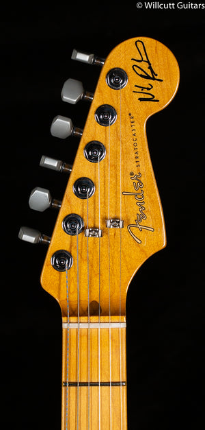 Fender Nile Rodgers Hitmaker Stratocaster Maple Fingerboard Olympic White (643)