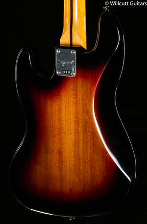 Squier Classic Vibe '60s Jazz Bass 3-Tone Sunburst Bass Guitar