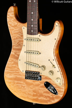 Fender Rarities Quilt Maple Top Stratocaster Rosewood Neck Natural