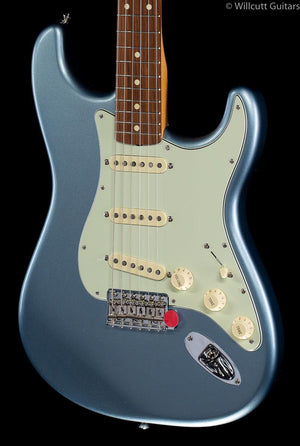 Fender Vintera '60s Stratocaster Ice Blue Metallic