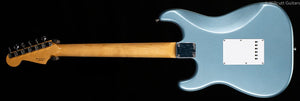 Fender Vintera '60s Stratocaster Ice Blue Metallic
