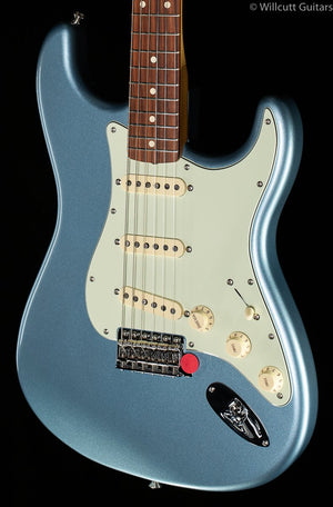 Fender Vintera '60s Stratocaster Ice Blue Metallic