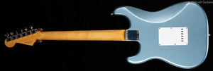 Fender Vintera '60s Stratocaster Ice Blue Metallic