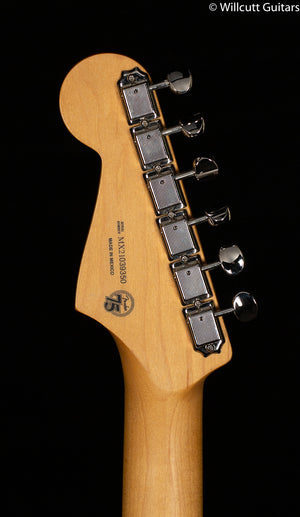 Fender Noventa Stratocaster Pau Ferro Fingerboard Crimson Red Transparent
