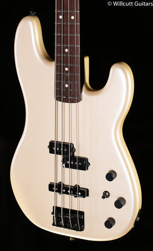 Fender Duff McKagan Precision Bass Rosewood Fingerboard Pearl White (198) Bass Guitar