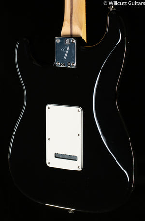Fender Player Stratocaster HSS Plus Top, Pau Ferro Fingerboard, Black (025)