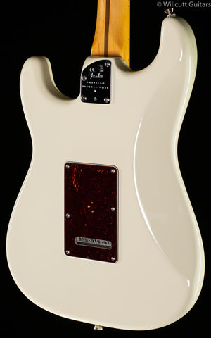 Fender American Professional II Stratocaster® HSS, Maple Fingerboard, Olympic White