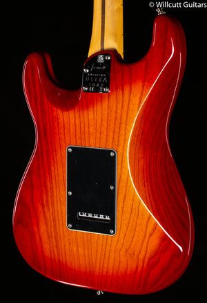 Fender American Ultra Luxe Stratocaster Maple Fingerboard Plasma Red Burst (310)