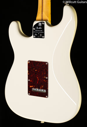 Fender American Professional II Stratocaster Maple Fingerboard Olympic White (732)
