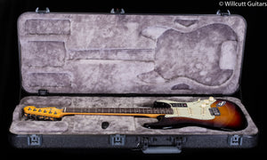 Fender American Ultra Stratocaster Ultraburst Rosewood (137)