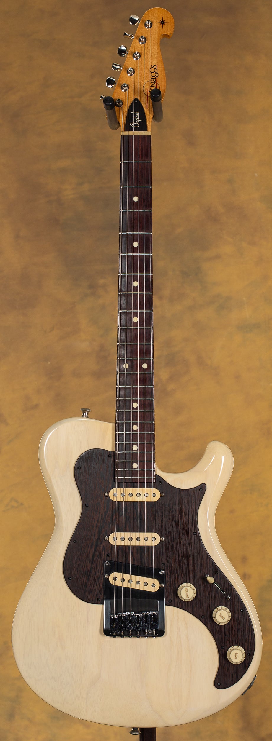 Knaggs Choptank Tier 3 Aged Ivory (018)