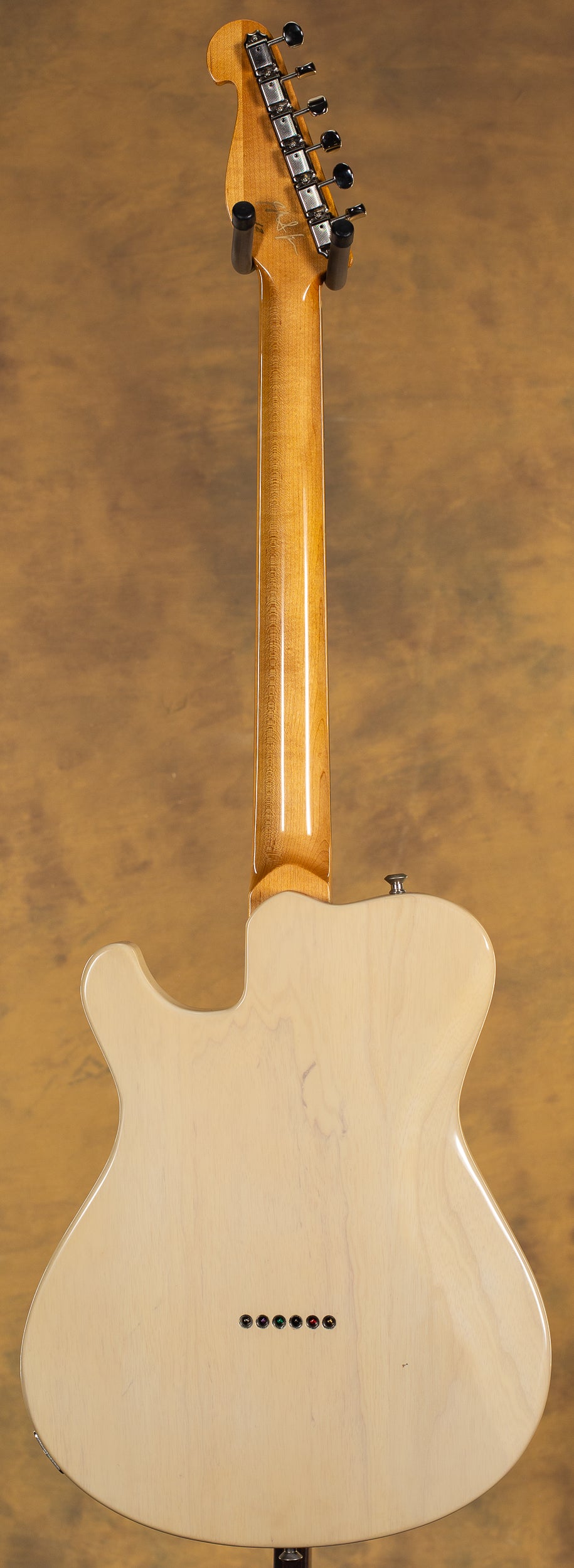 Knaggs Choptank Tier 3 Aged Ivory (018)