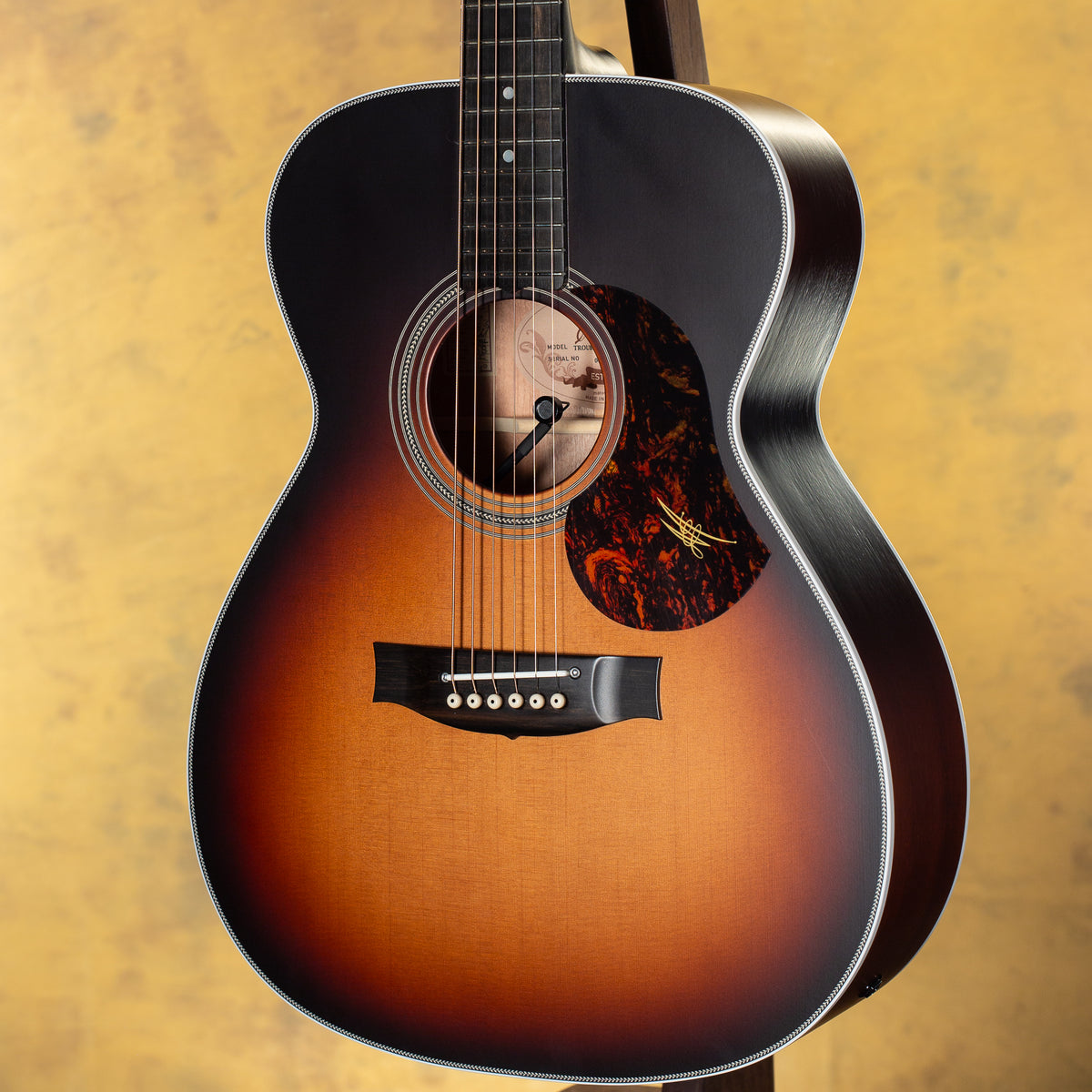 Maton Guitars Troubadour Traditional Sunburst