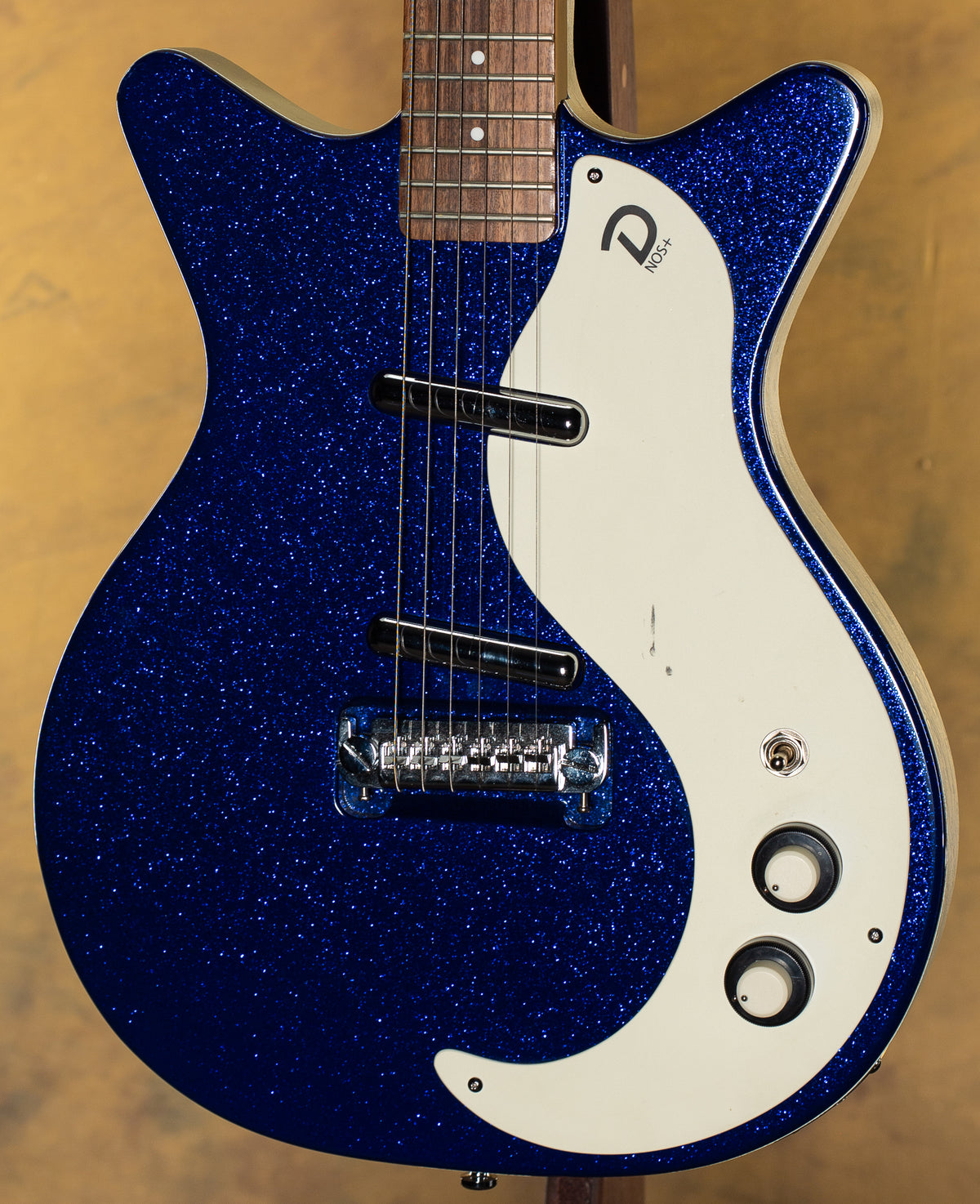 Danelectro 59M NOS+ Metalflake Blue