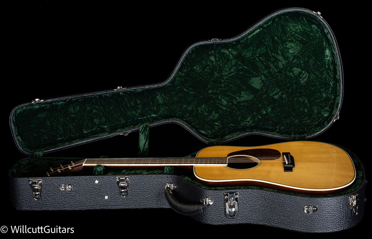 Bourgeois Large Soundhole D (147)