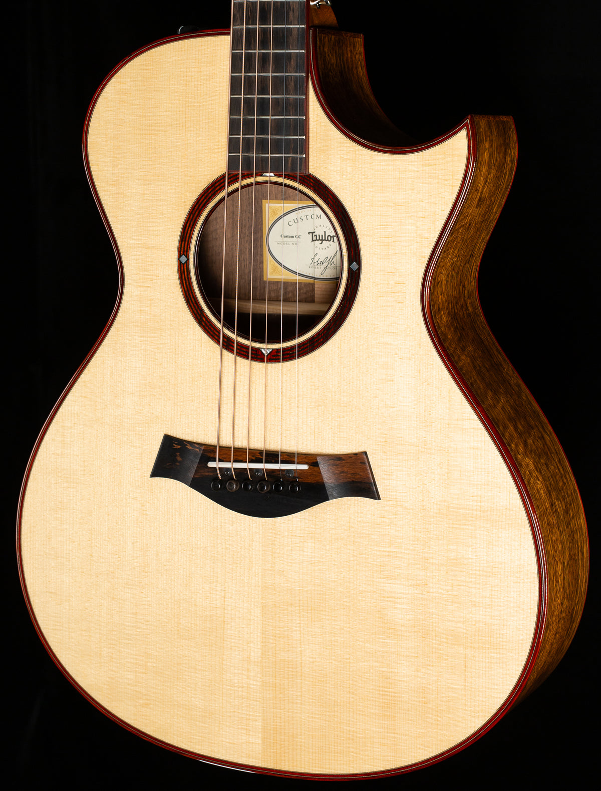 Taylor Custom 10595 Grand Concert Laurelwood (109)