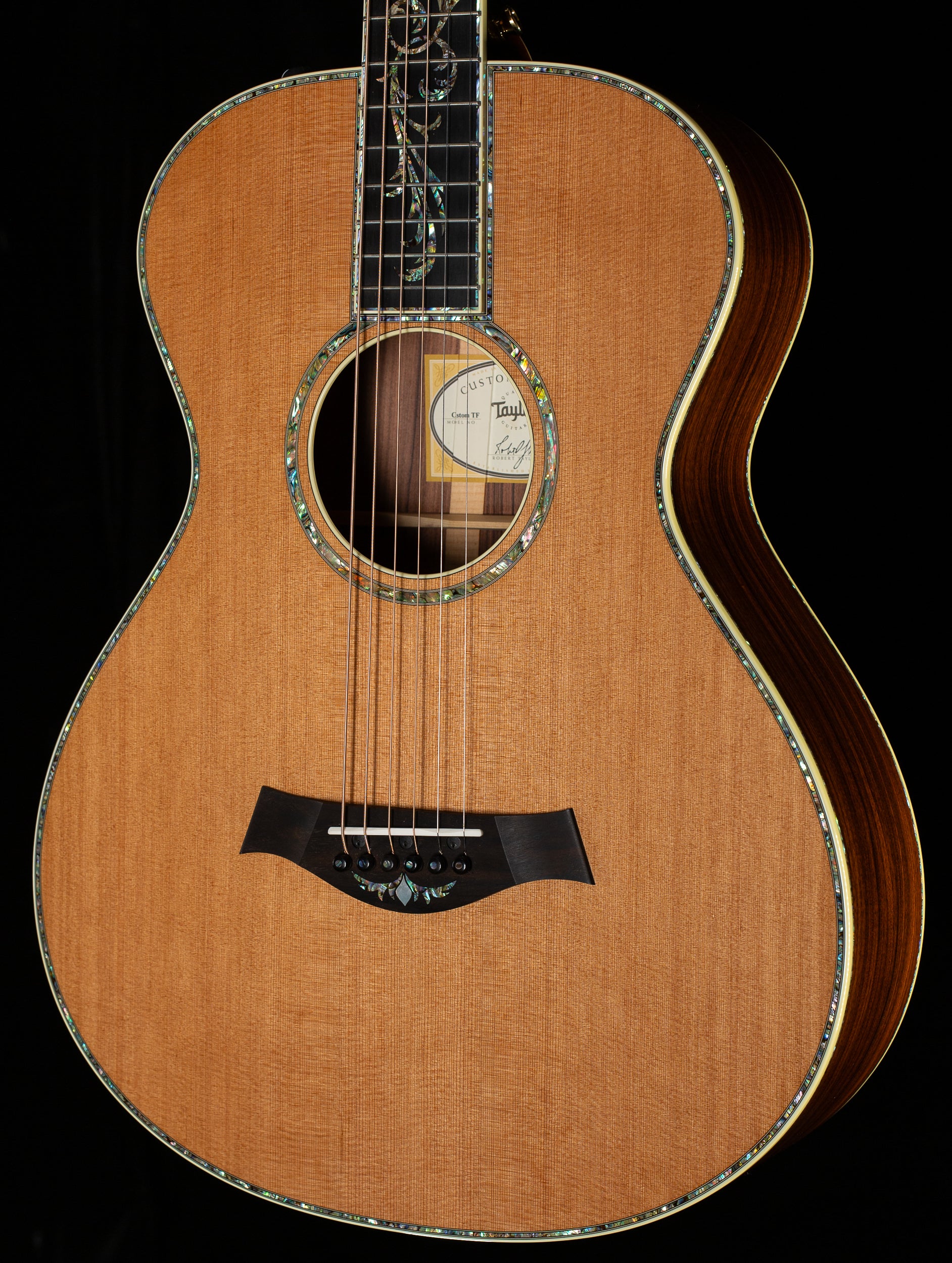 Taylor Custom TF 10033 Grand Concert Bolivian Rosewood Taylor Custom TF 10033 Grand Concert Bolivian Rosewood