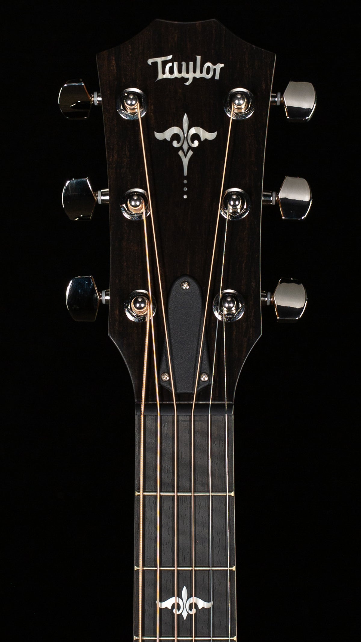 2020 New Old Stock Taylor E14ce V-Class (095)
