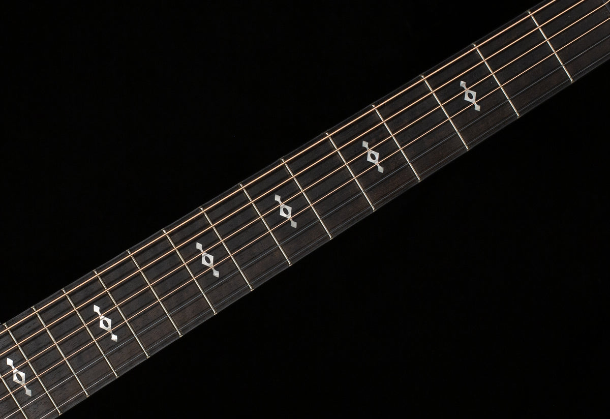 Taylor 322ce Sapele/Mahogany Shaded Edge Burst (049)