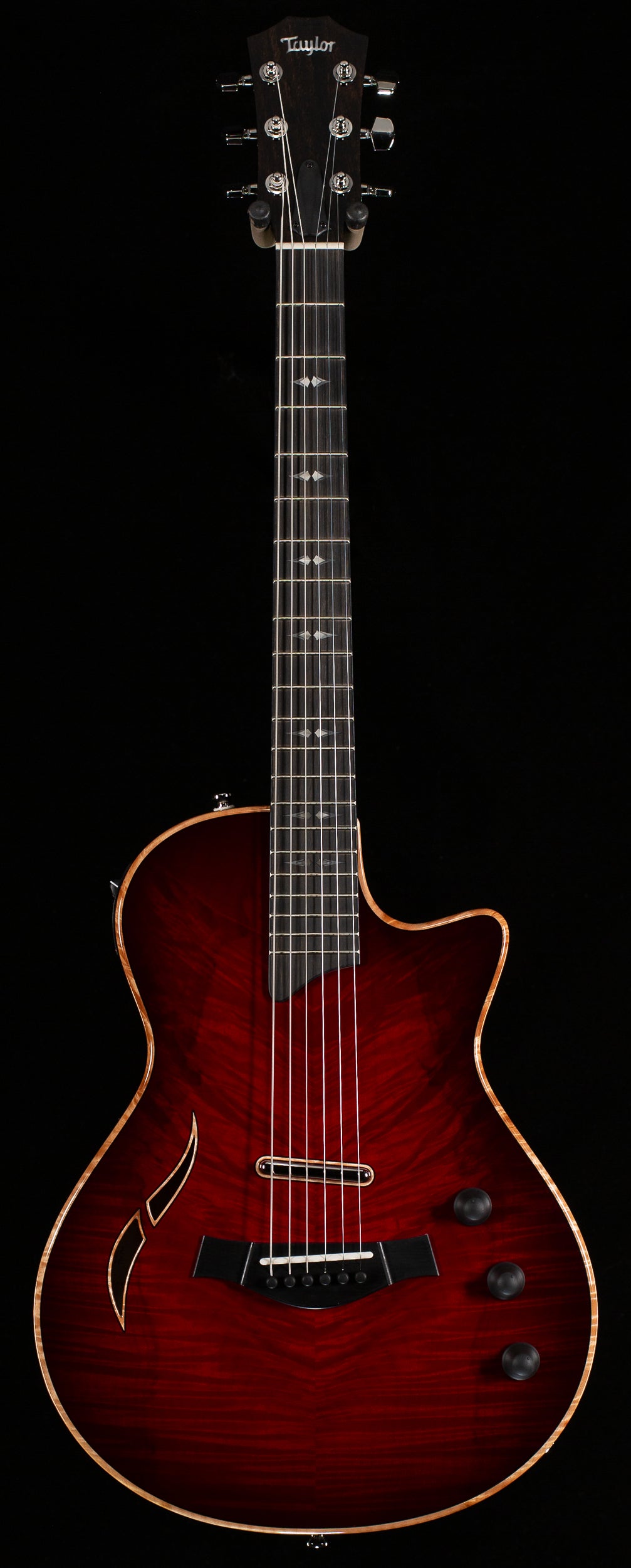 Taylor T5z ProCayenne Red Armrest (100)