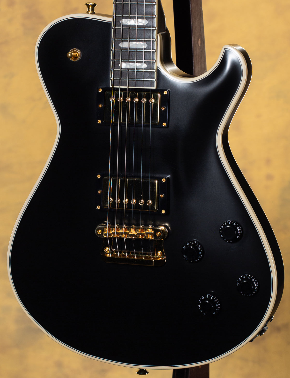 2021 Knaggs Kenai Black