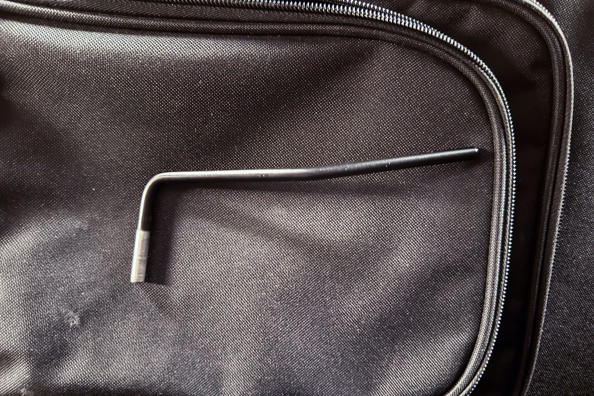 2021 Kiesel Delos Headless 6 Gold Top