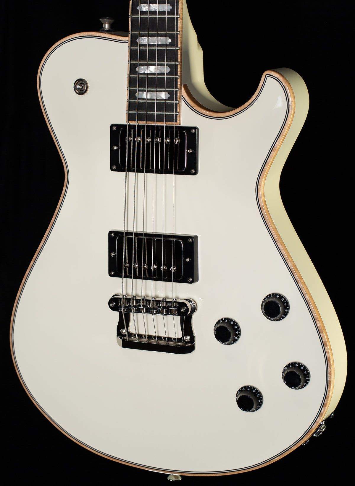 Knaggs Influence Kenai T Creme (916)