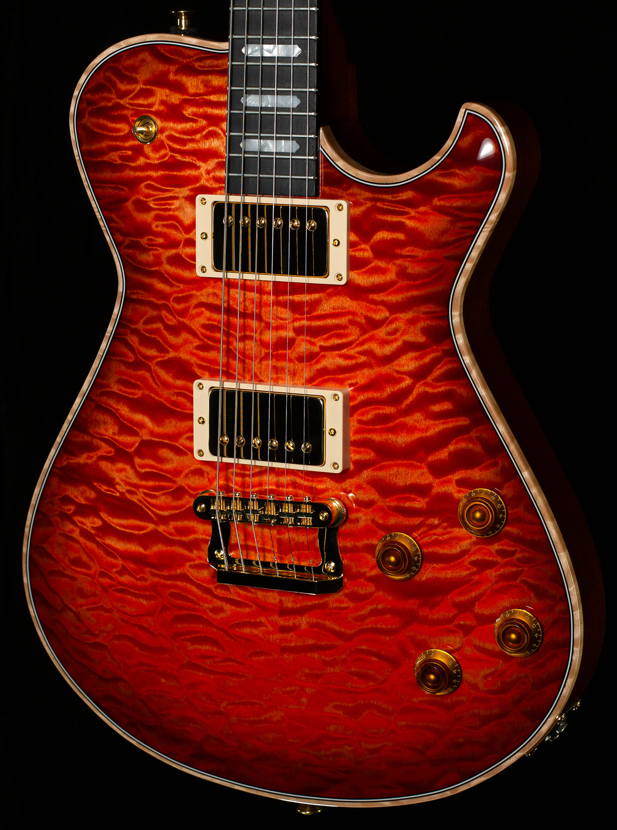 Knaggs Influence Kenai T Coral Burst Quilt Top (008)
