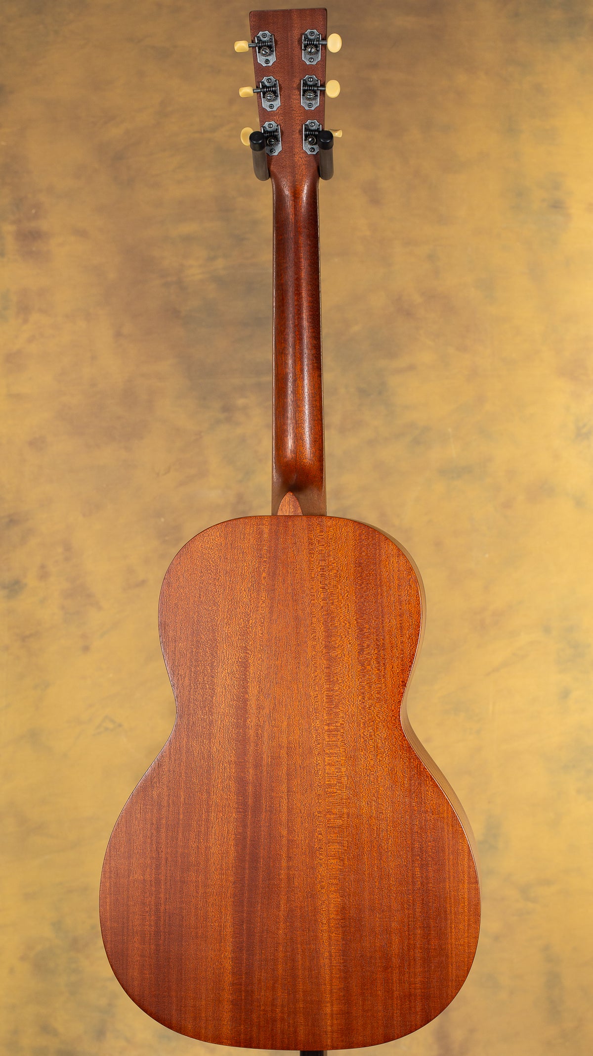 2016 Martin 00-17S Whiskey Sunset 12 Fret