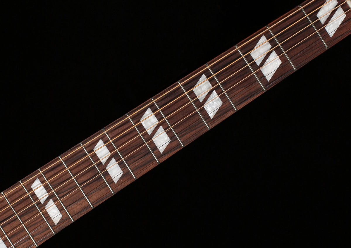 Gibson Hummingbird Special Satin Honey Burst (056)