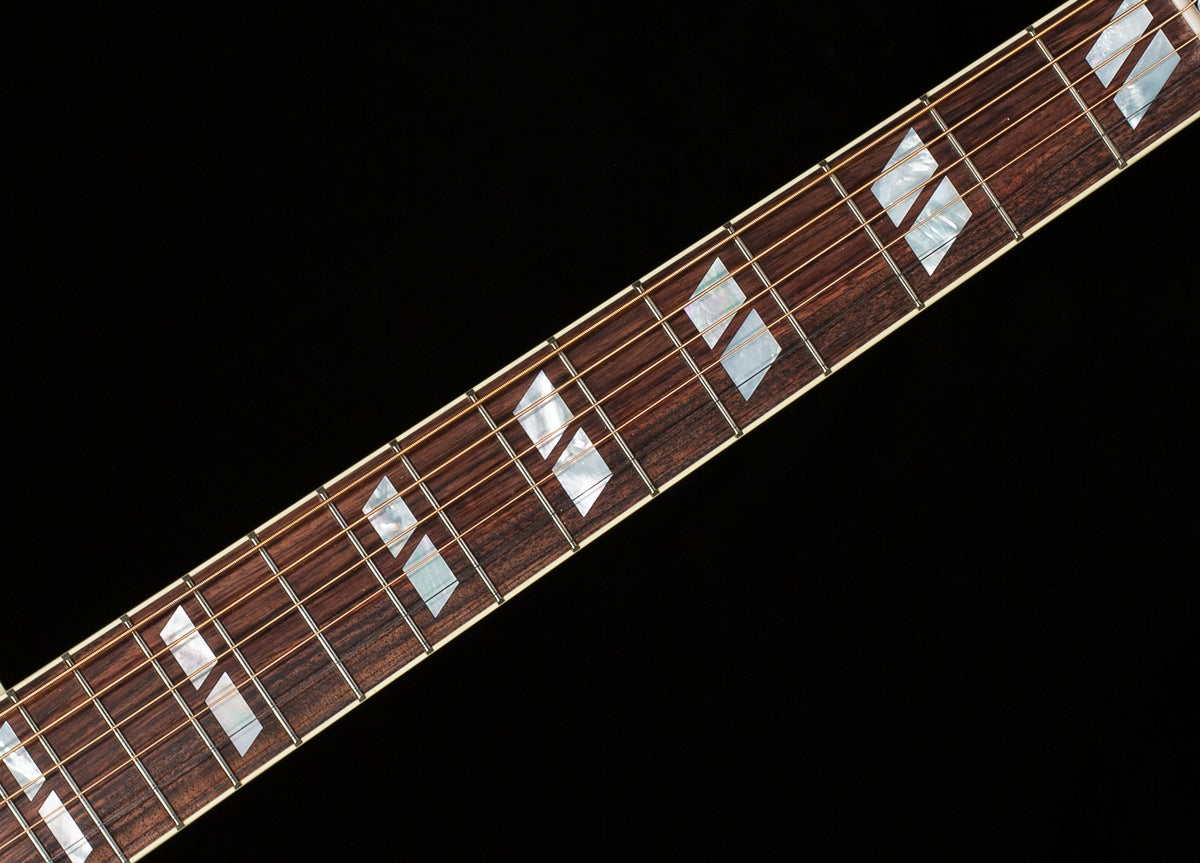 Gibson Custom Shop Dove Anniversary Limited Edition Cremona Burst (009)