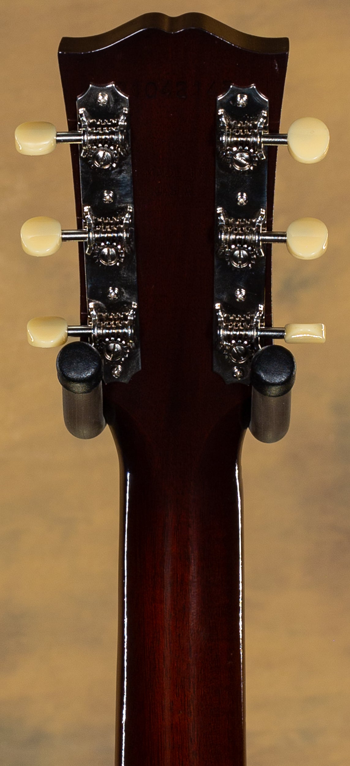 2022 Gibson Custom Shop 1942 Banner LG-2 Vintage Sunburst