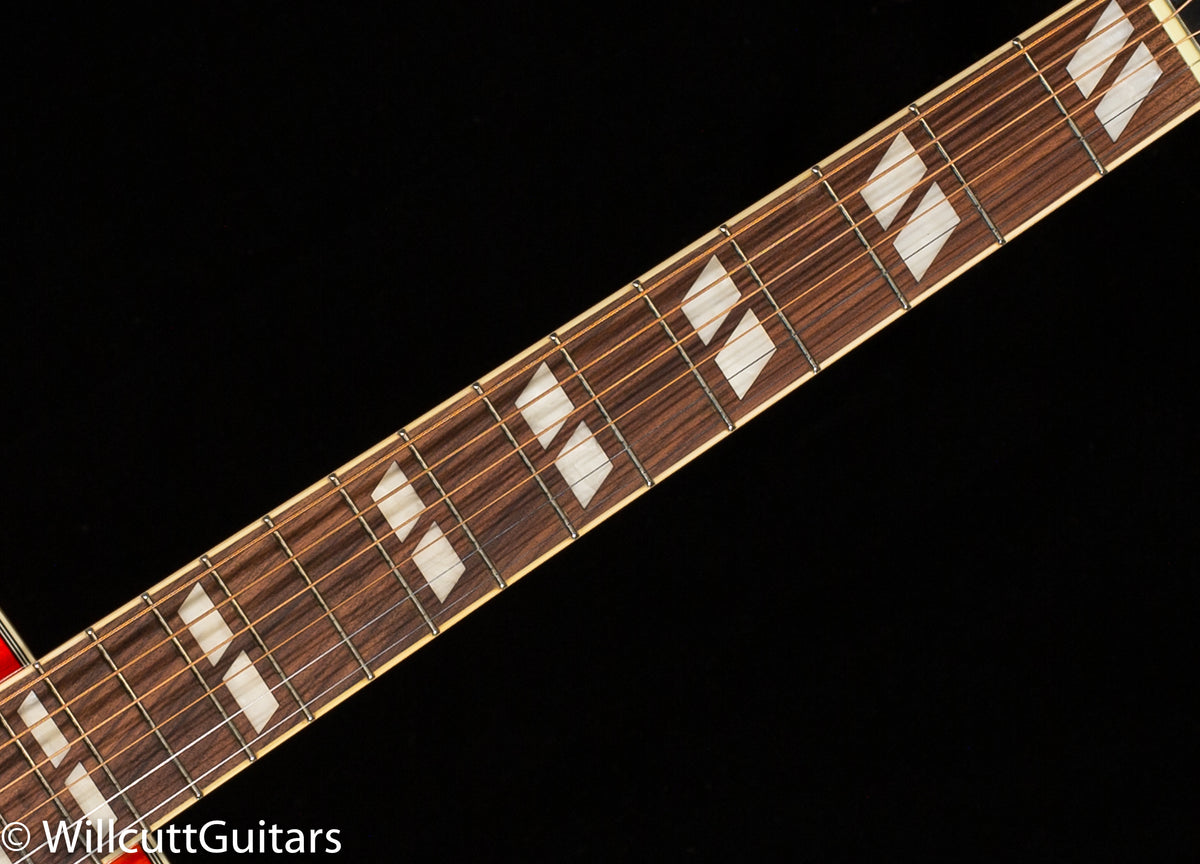 Epiphone Humminhgbird Studio Solid Top Fishman (205)