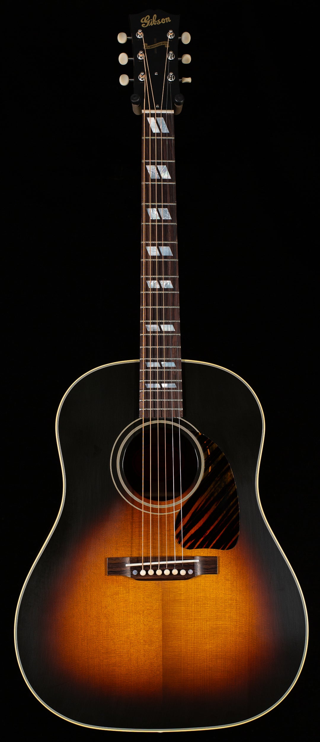 Gibson Custom Shop 1942 Banner Southern Jumbo Vintage Sunburst (009)