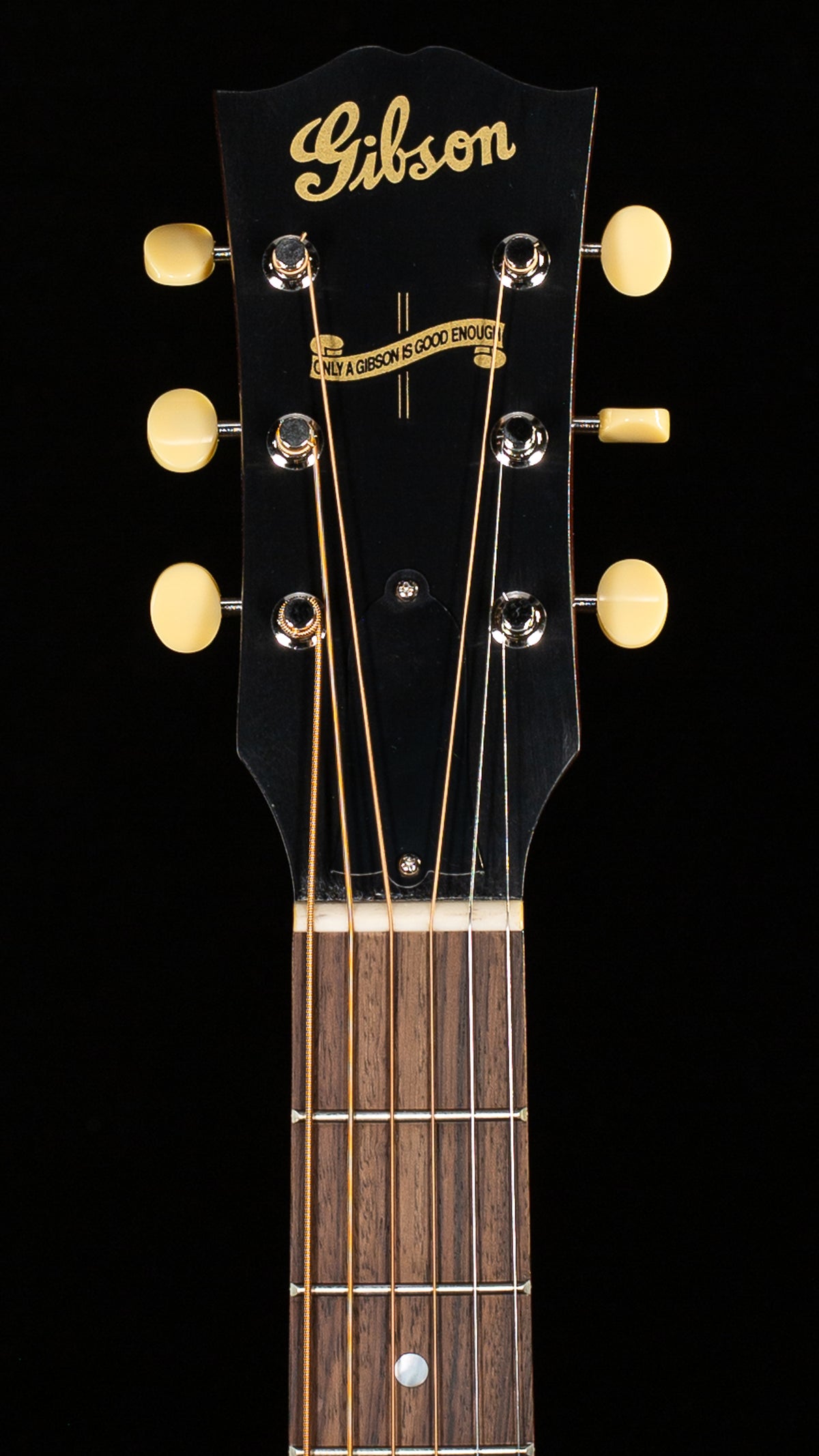 Gibson Custom Shop 1942 Banner J-45 Vintage Sunburst (018)