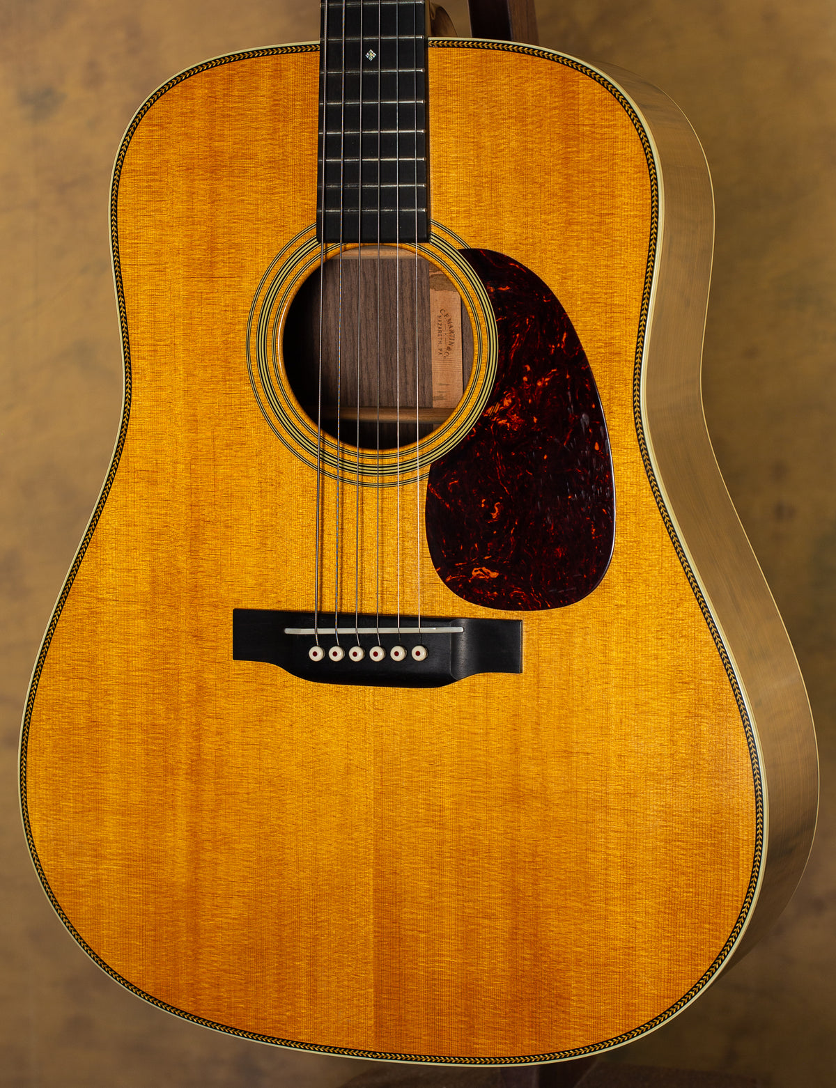2017 Martin HD-28V Acoustic Guitar