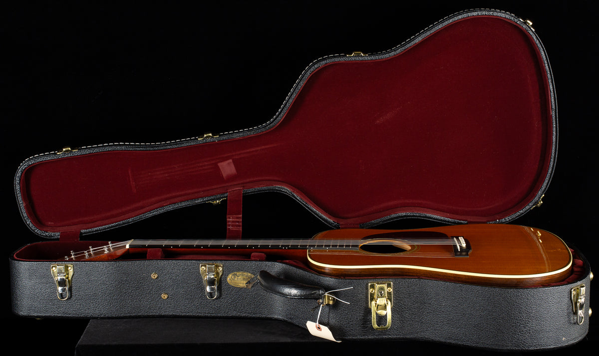 2017 Martin HD-28V Acoustic Guitar