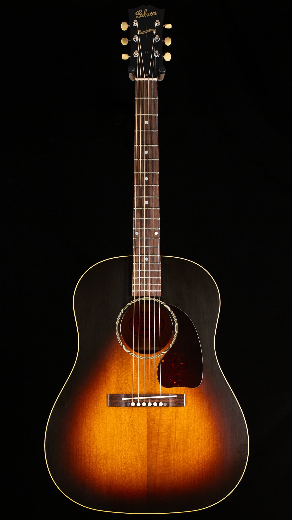 Gibson Custom Shop 1942 Banner J-45 Vintage Sunburst (044)