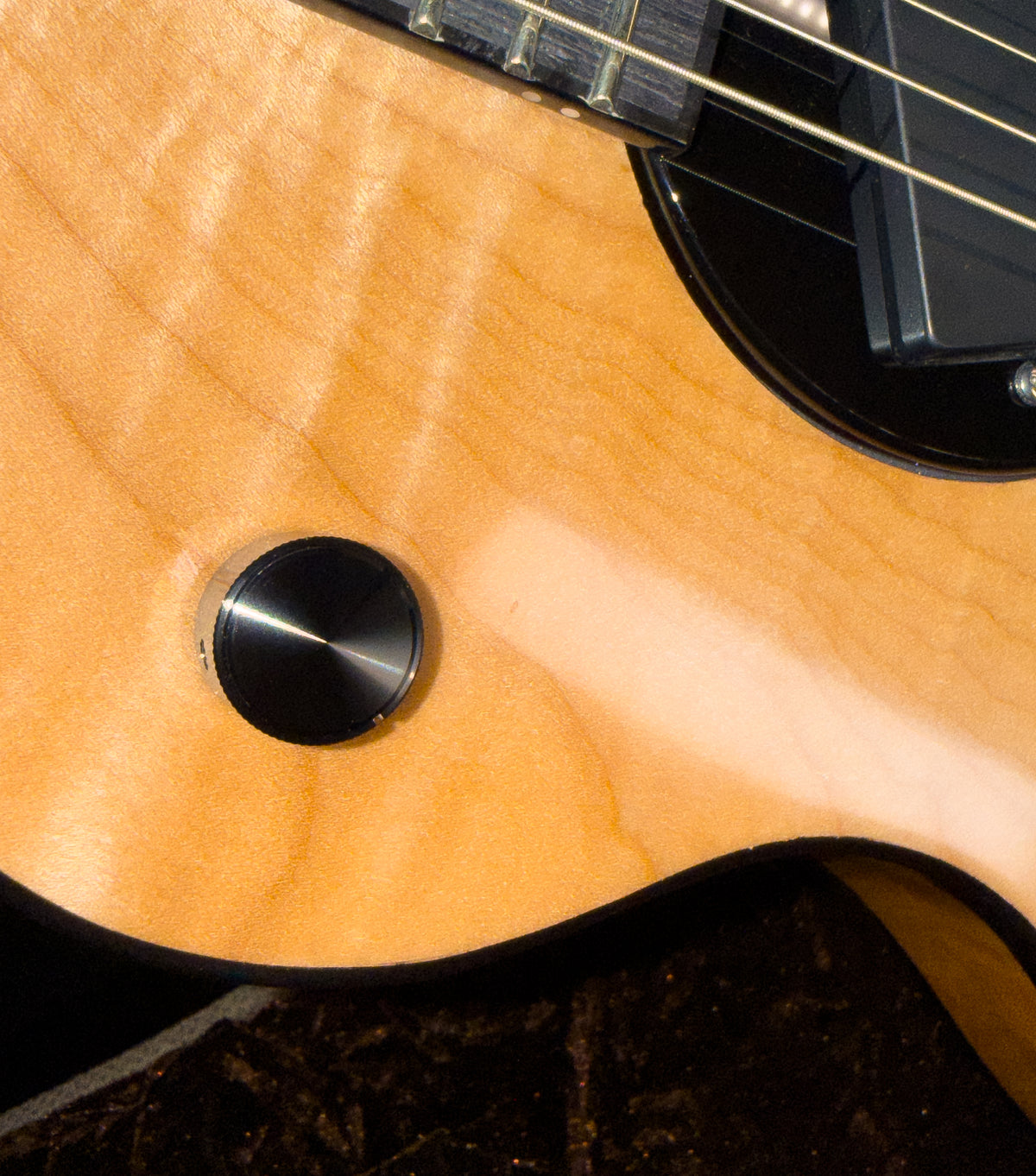 2022 Rick Turner Model 1 Deluxe Flamed Maple Top