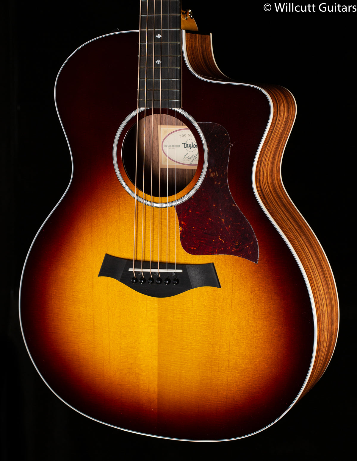 2022 Taylor 214ce Deluxe Sunburst (040)