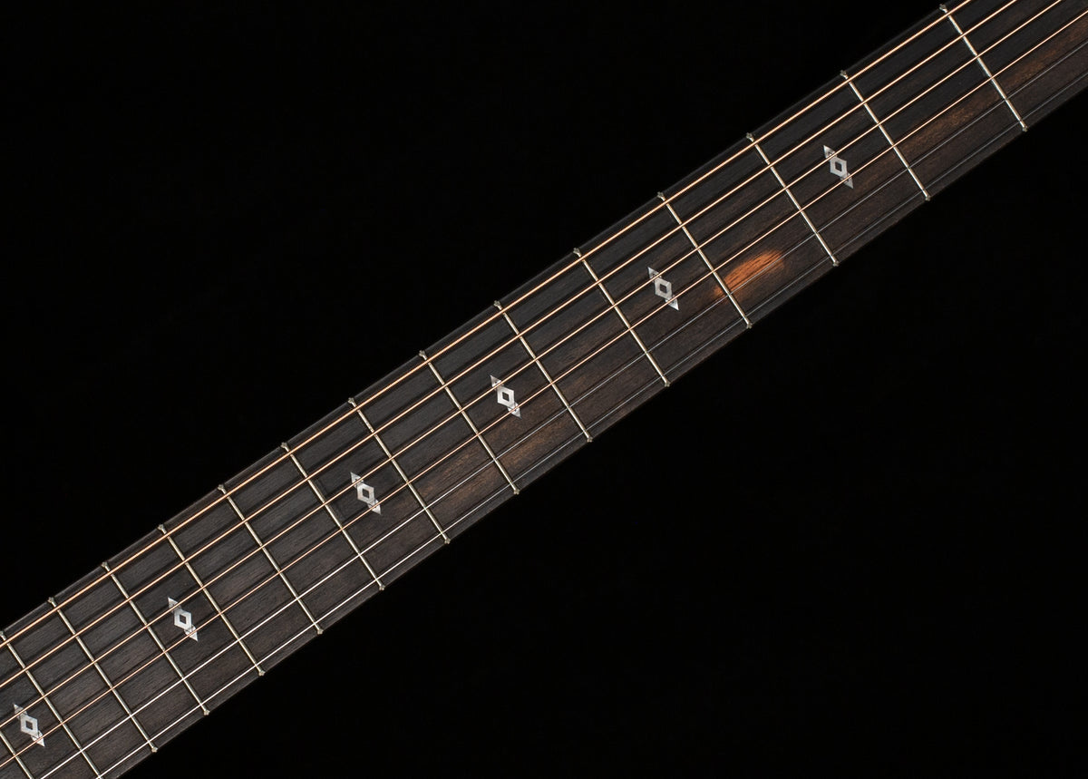 Taylor 217e Sunburst Plus LTD 50th Anniversary (316)
