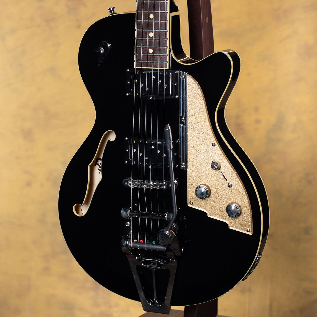 2022 Duesenberg Starplayer TV Black w/ SingleTwin Domino Pickups