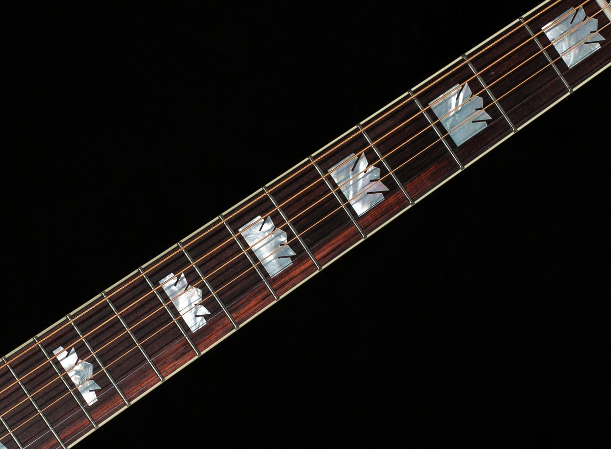 Gibson Custom Shop SJ-200 Anniversary Limited Edition Cremona Burst (035)