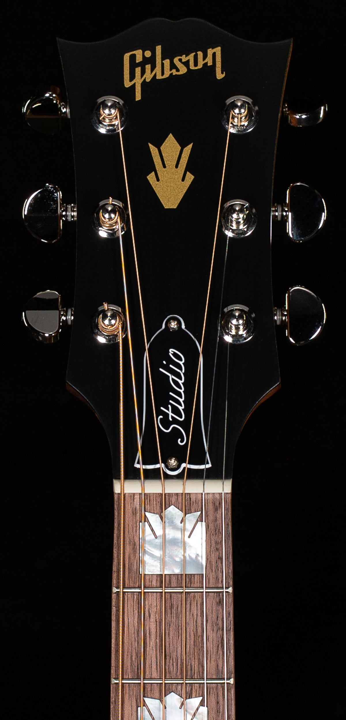 Gibson SJ-200 Studio Walnut Satin Walnut Burst (038)