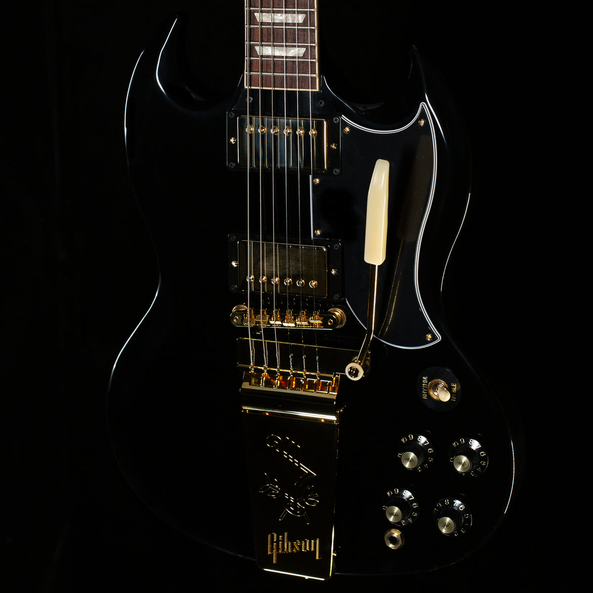 Gibson SG Standard '61 Maestro Vibrola T-Type Ebony (072)