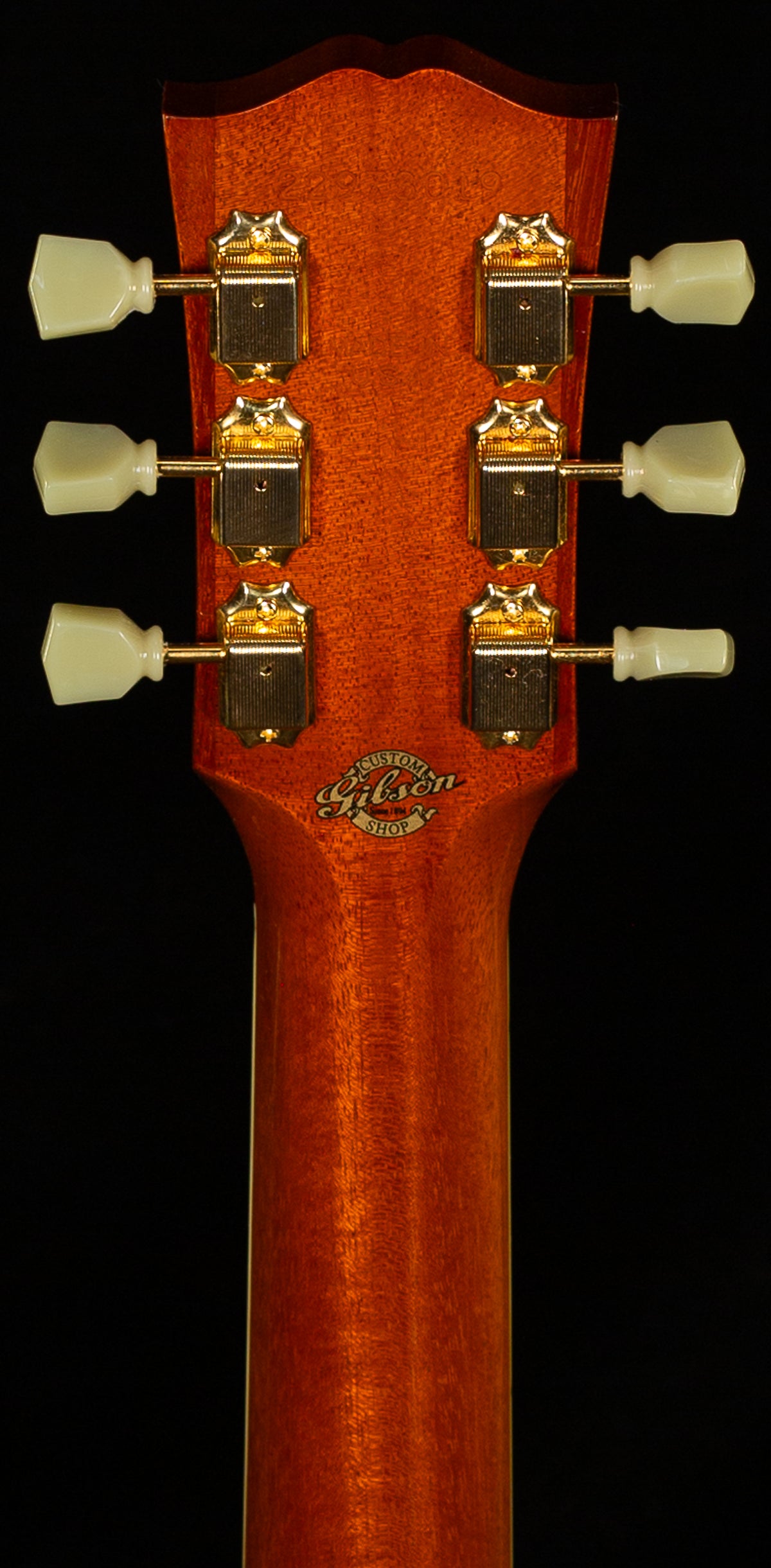 Gibson Hummingbird Maple Heritage Cherry Sunburst (019)