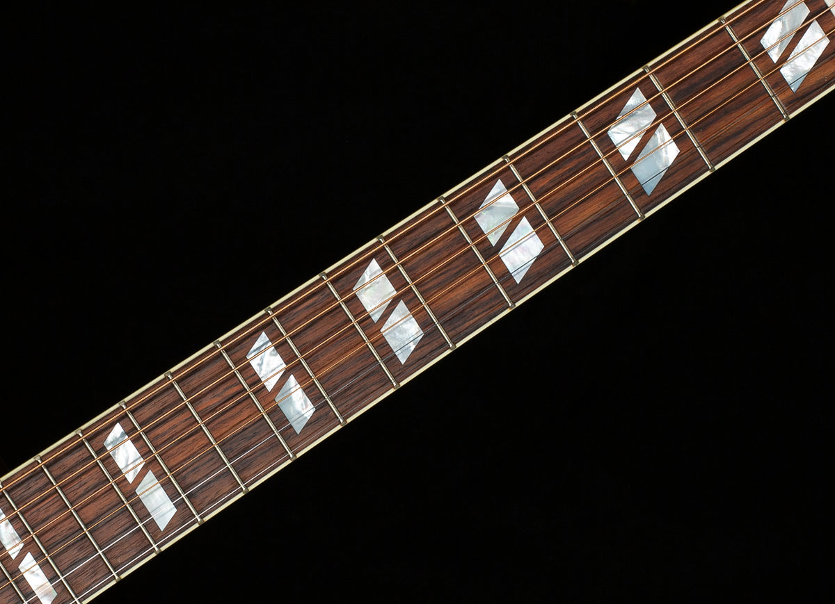 Gibson Hummingbird Maple Heritage Cherry Sunburst (019)