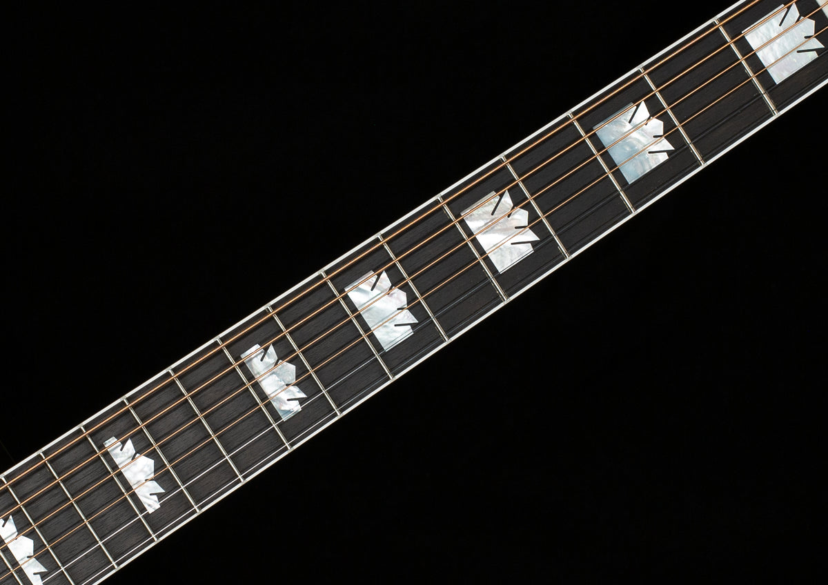 Gibson Custom Shop Pre-War SJ-200 Rosewood Vintage Sunburst (024)