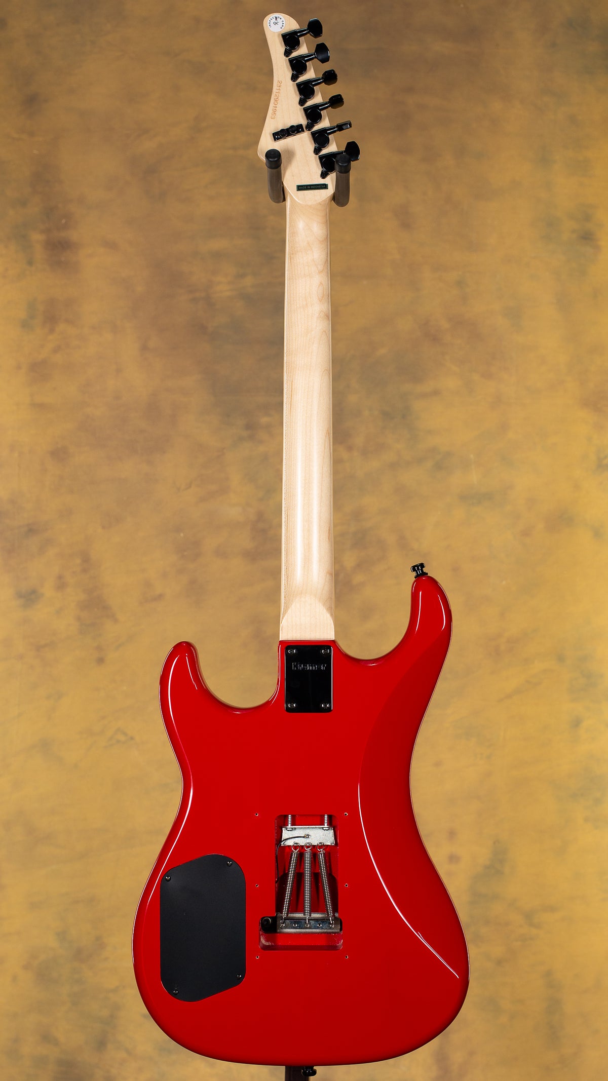 2023 Kramer Pacer Carrera Defender Red