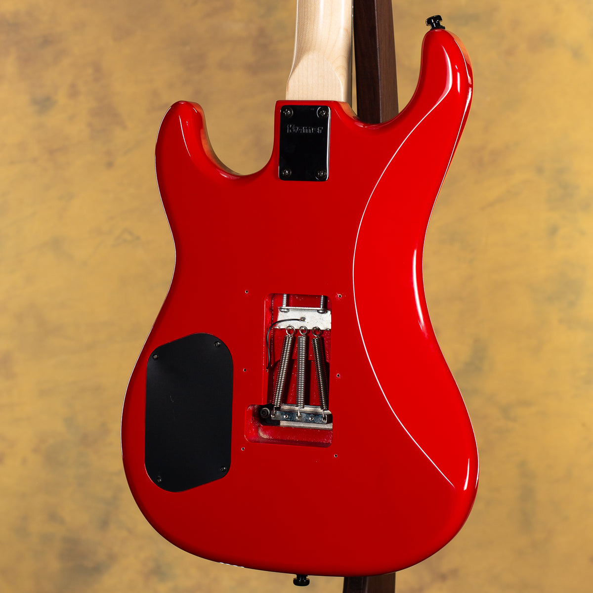 2023 Kramer Pacer Carrera Defender Red